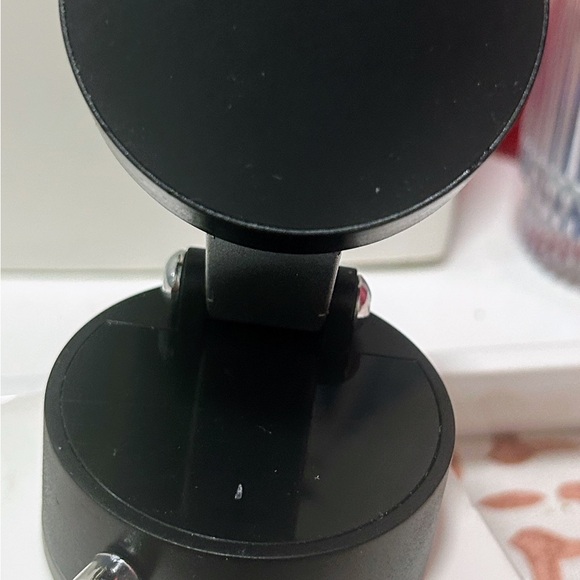 Magnetic Attraction Module with Suction Cup - Picture 5 of 5